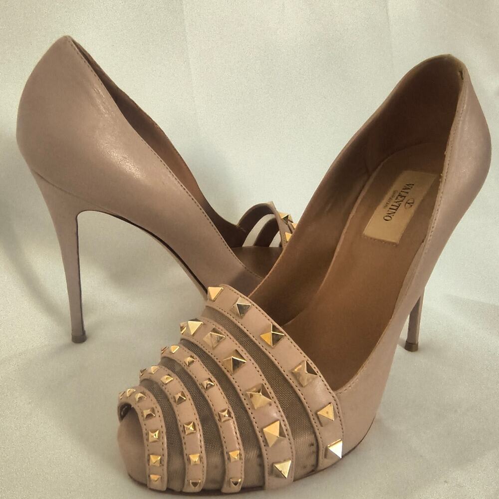 Valentino Garavani Pink Blush Studded Women's Heels
